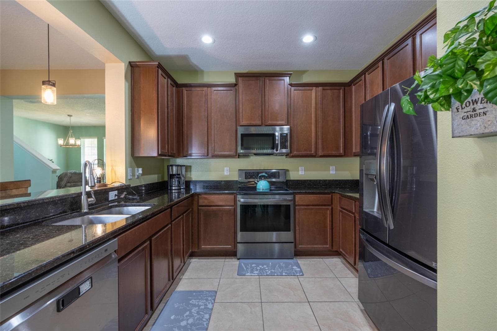 Single Family Residence at 616 PREAKNESS CIR, DELAND, photo 2 of 37