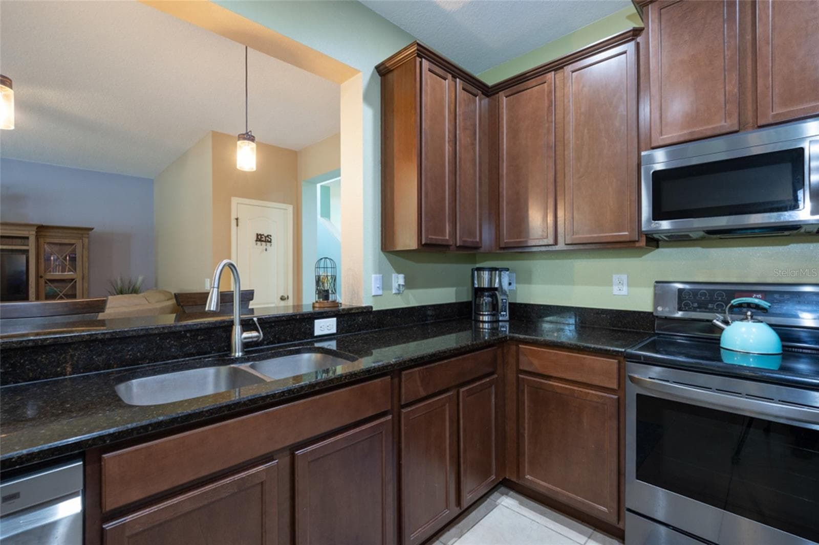 Single Family Residence at 616 PREAKNESS CIR, DELAND, photo 3 of 37
