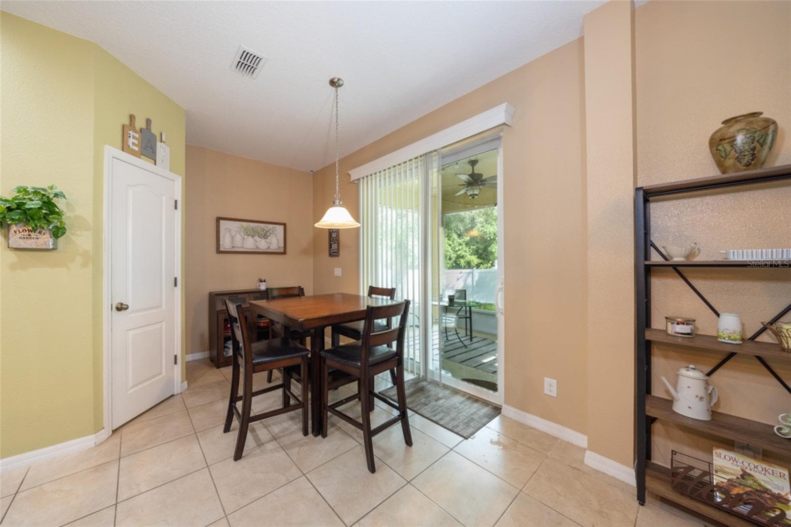 Single Family Residence at 616 PREAKNESS CIR, DELAND, photo 6 of 37