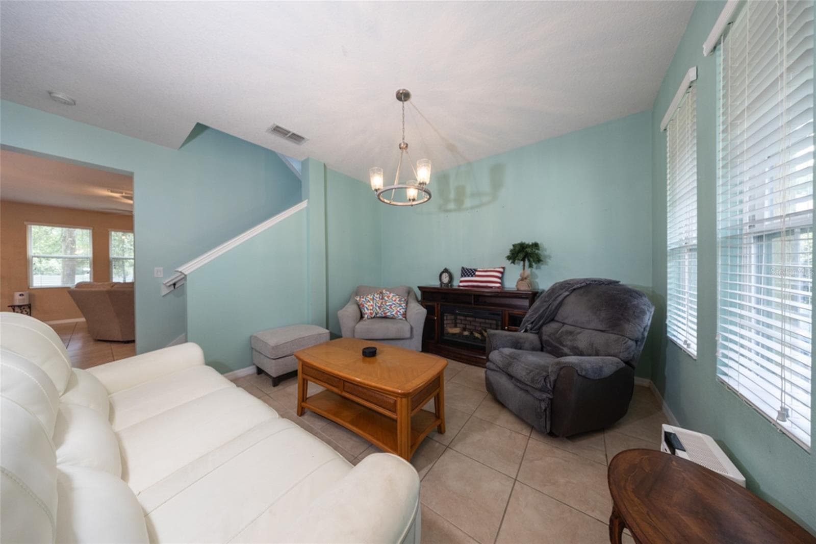 Single Family Residence at 616 PREAKNESS CIR, DELAND, photo 7 of 37