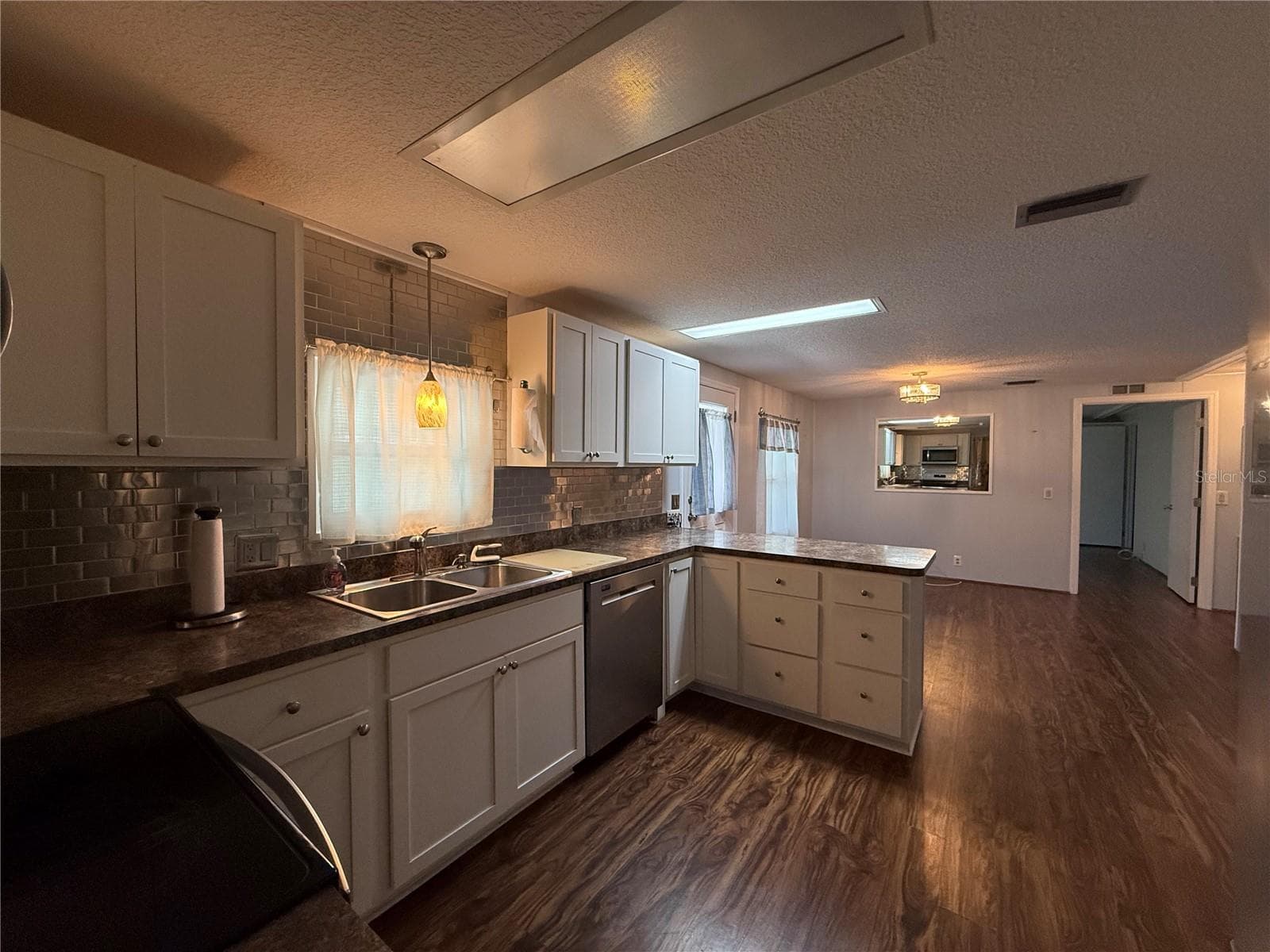 17 N BOBWHITE RD