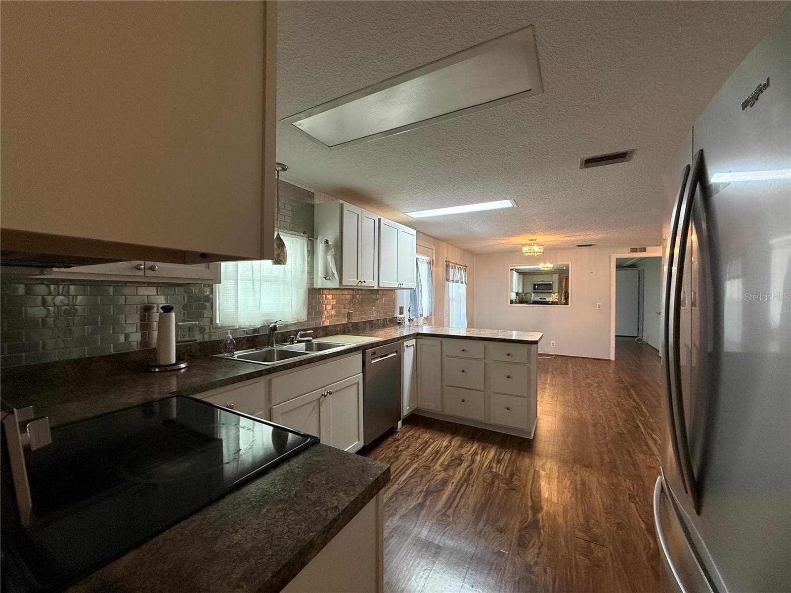 Manufactured Home at 17 N BOBWHITE RD, WILDWOOD, photo 5 of 42