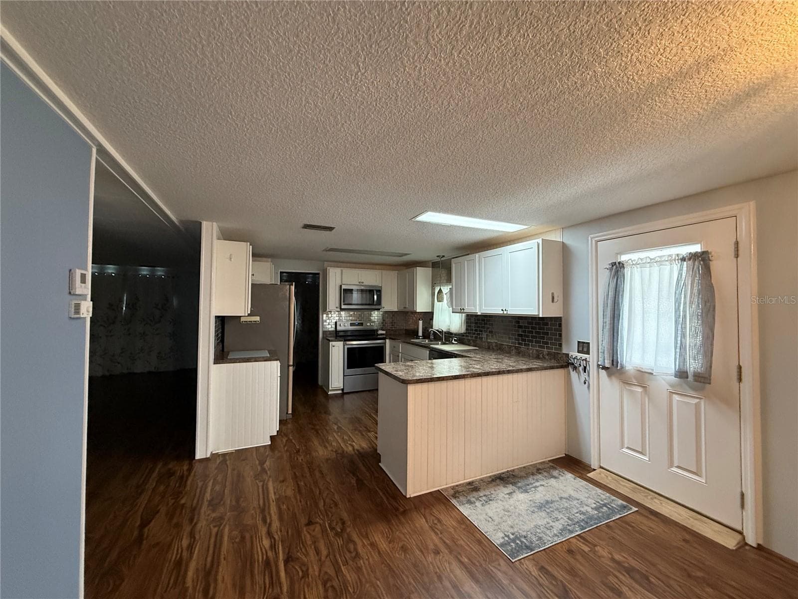Manufactured Home at 17 N BOBWHITE RD, WILDWOOD, photo 8 of 42