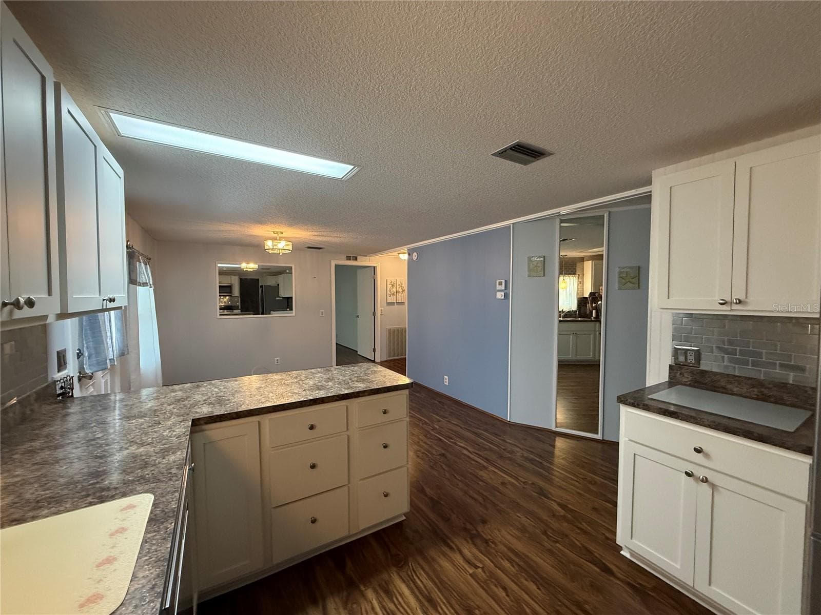 Manufactured Home at 17 N BOBWHITE RD, WILDWOOD, photo 9 of 42