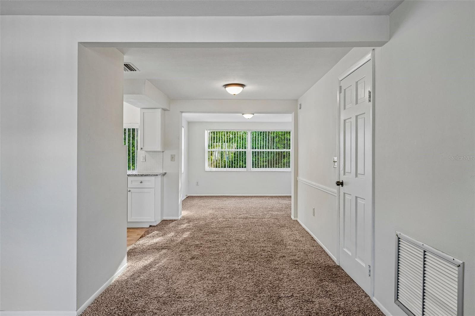 Living Room - 3350 WILTSHIRE DR, HOLIDAY