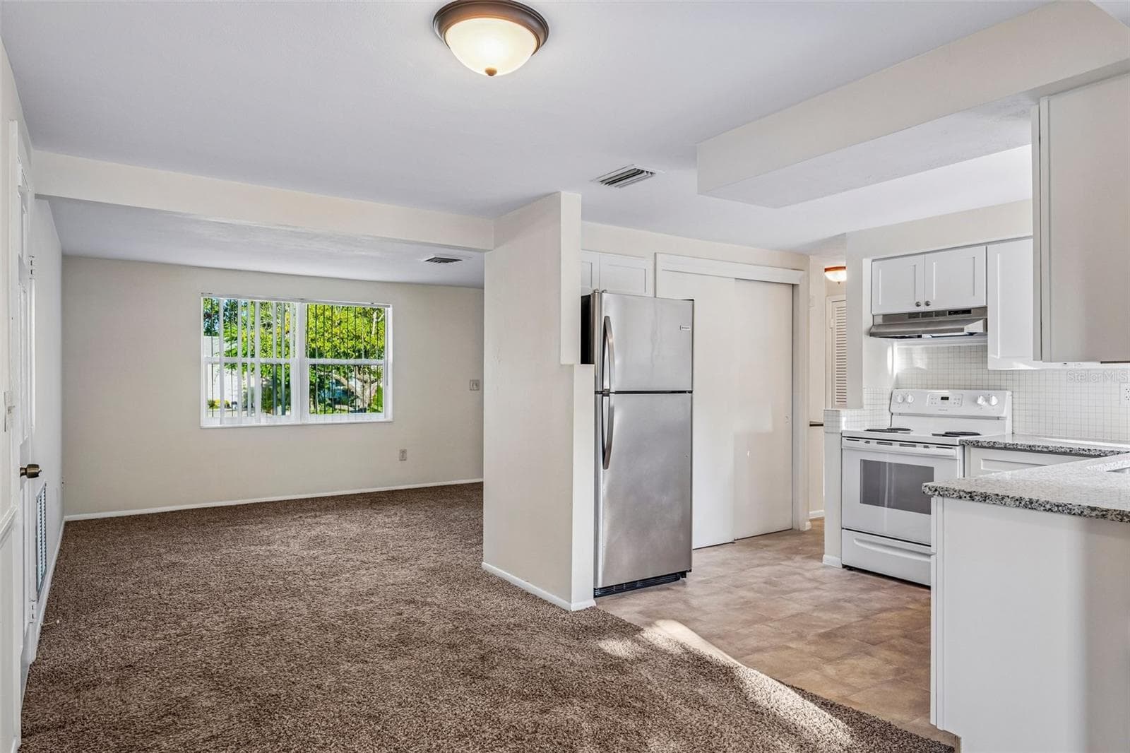 Single Family Residence at 3350 WILTSHIRE DR, HOLIDAY, photo 24 of 38