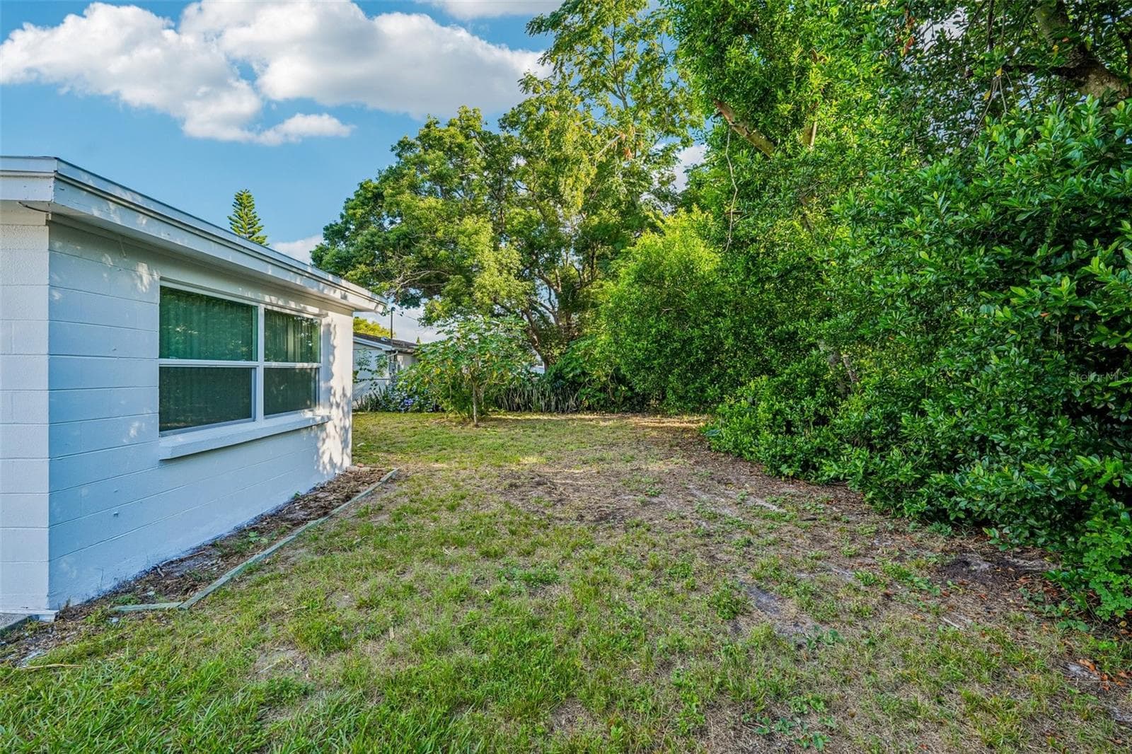 Single Family Residence at 3350 WILTSHIRE DR, HOLIDAY, photo 32 of 38