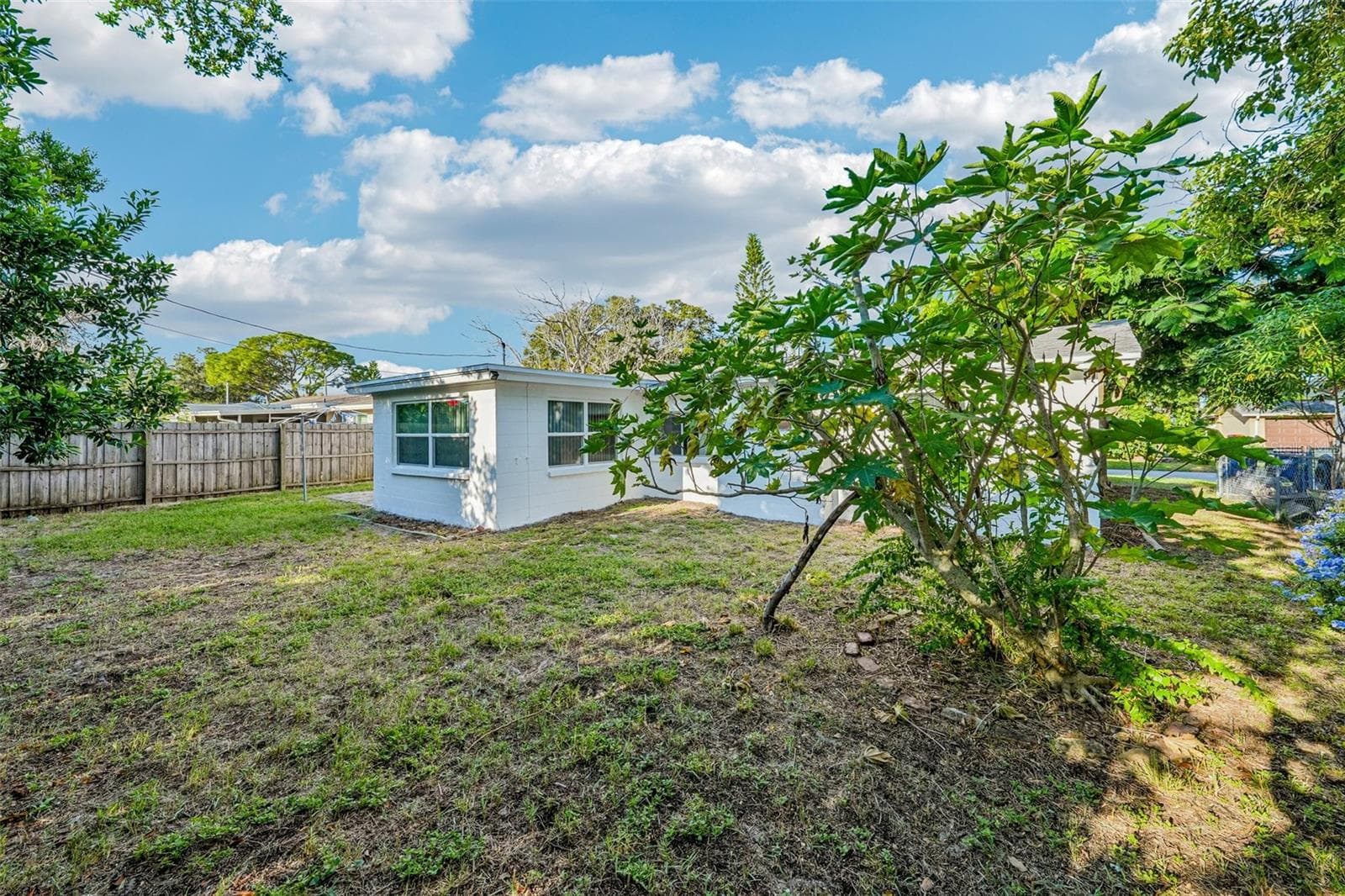 Single Family Residence at 3350 WILTSHIRE DR, HOLIDAY, photo 34 of 38