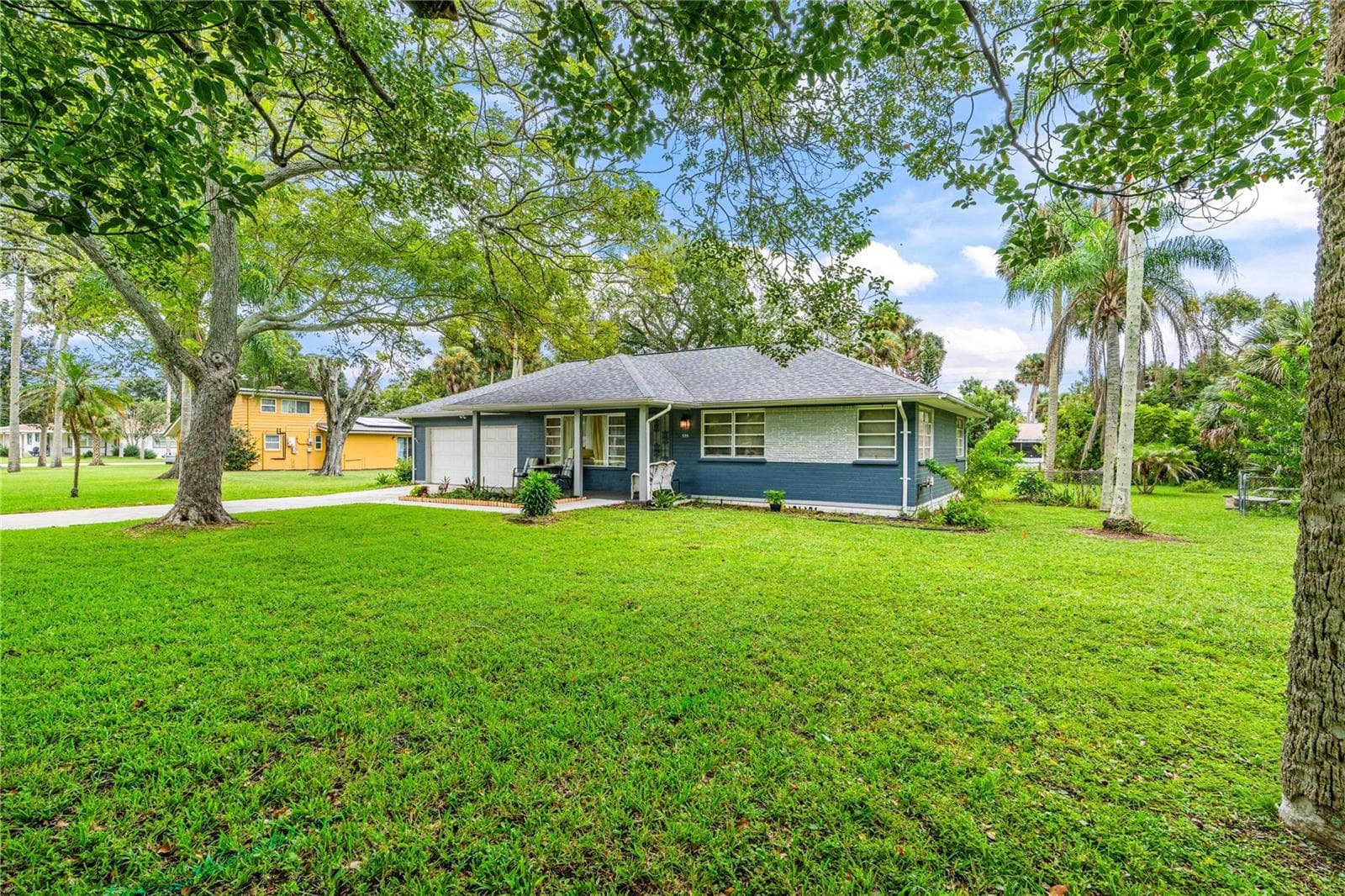 Single Family Residence at 555 RIDGE BLVD, SOUTH DAYTONA, photo 4 of 38
