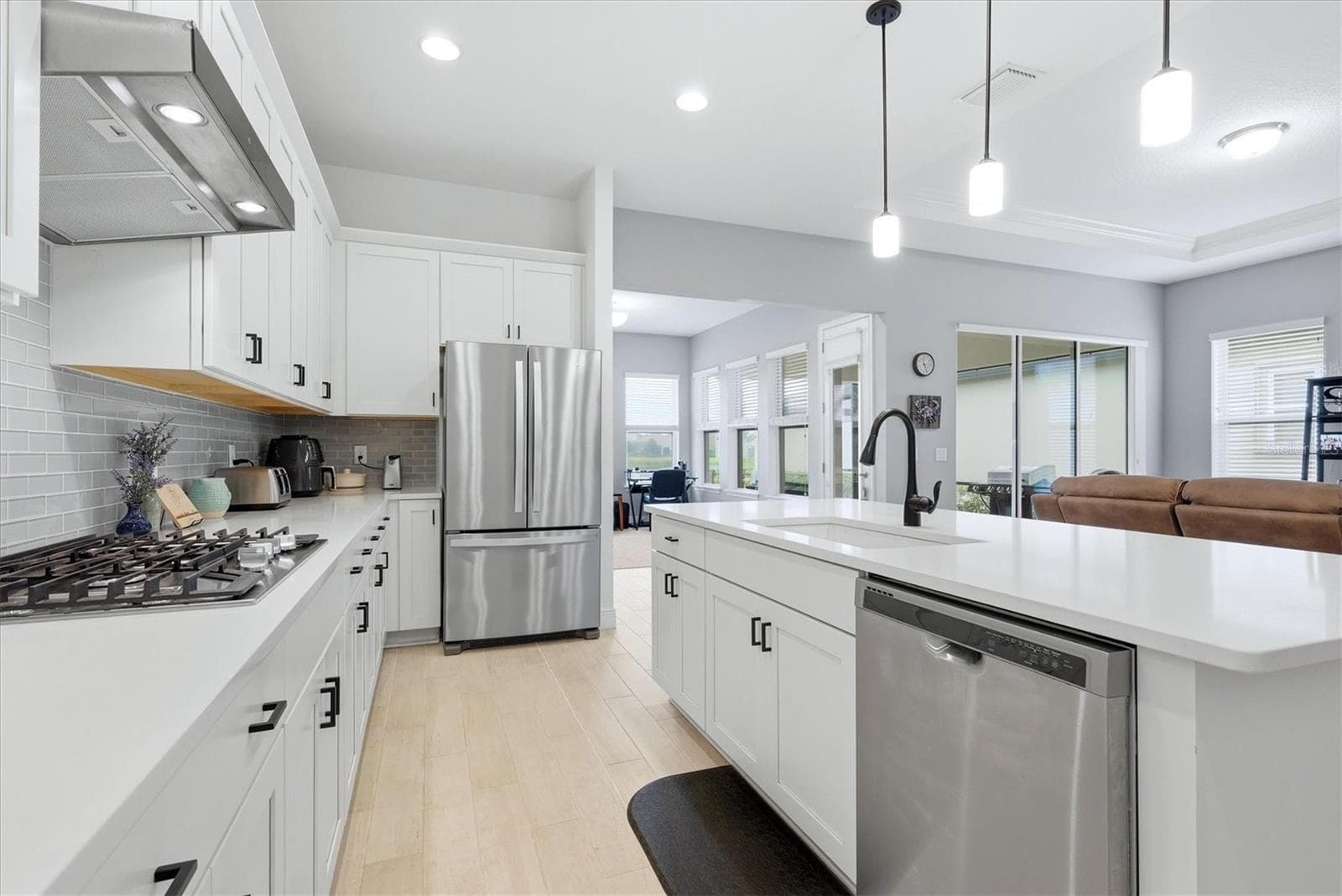 Single Family Residence at 10018 MARBELLA DR, BRADENTON, photo 13 of 53