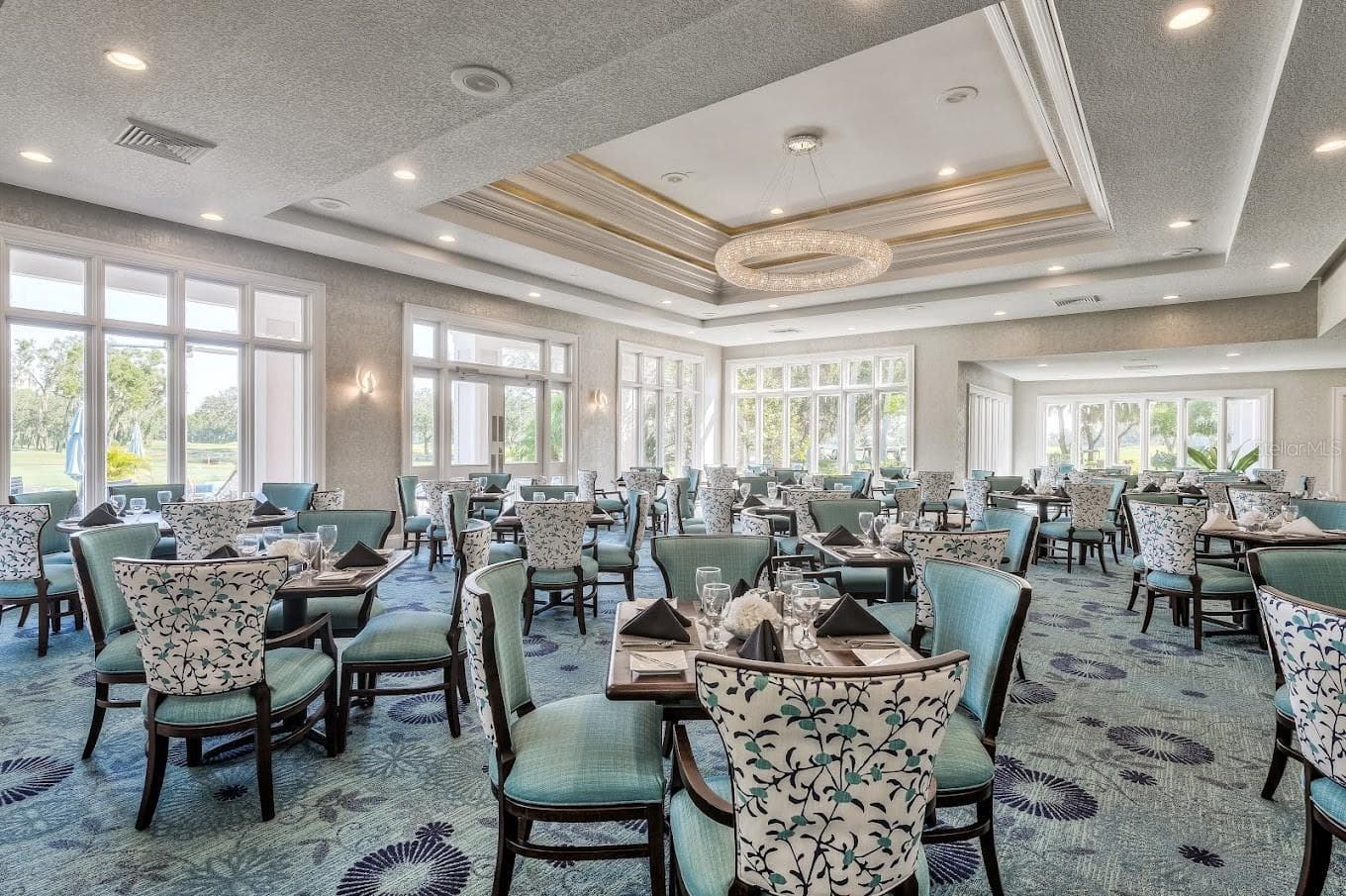 Elegant Dining at Rosedale - 10018 MARBELLA DR, BRADENTON