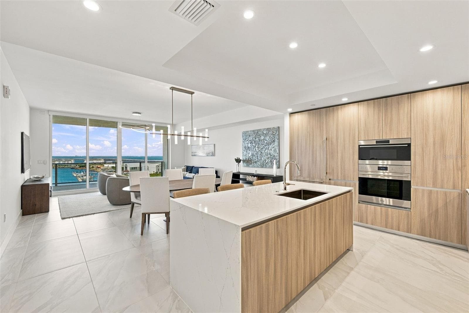 Condominium at 5713 BOWEN DANIEL DR #1504, TAMPA, photo 5 of 92