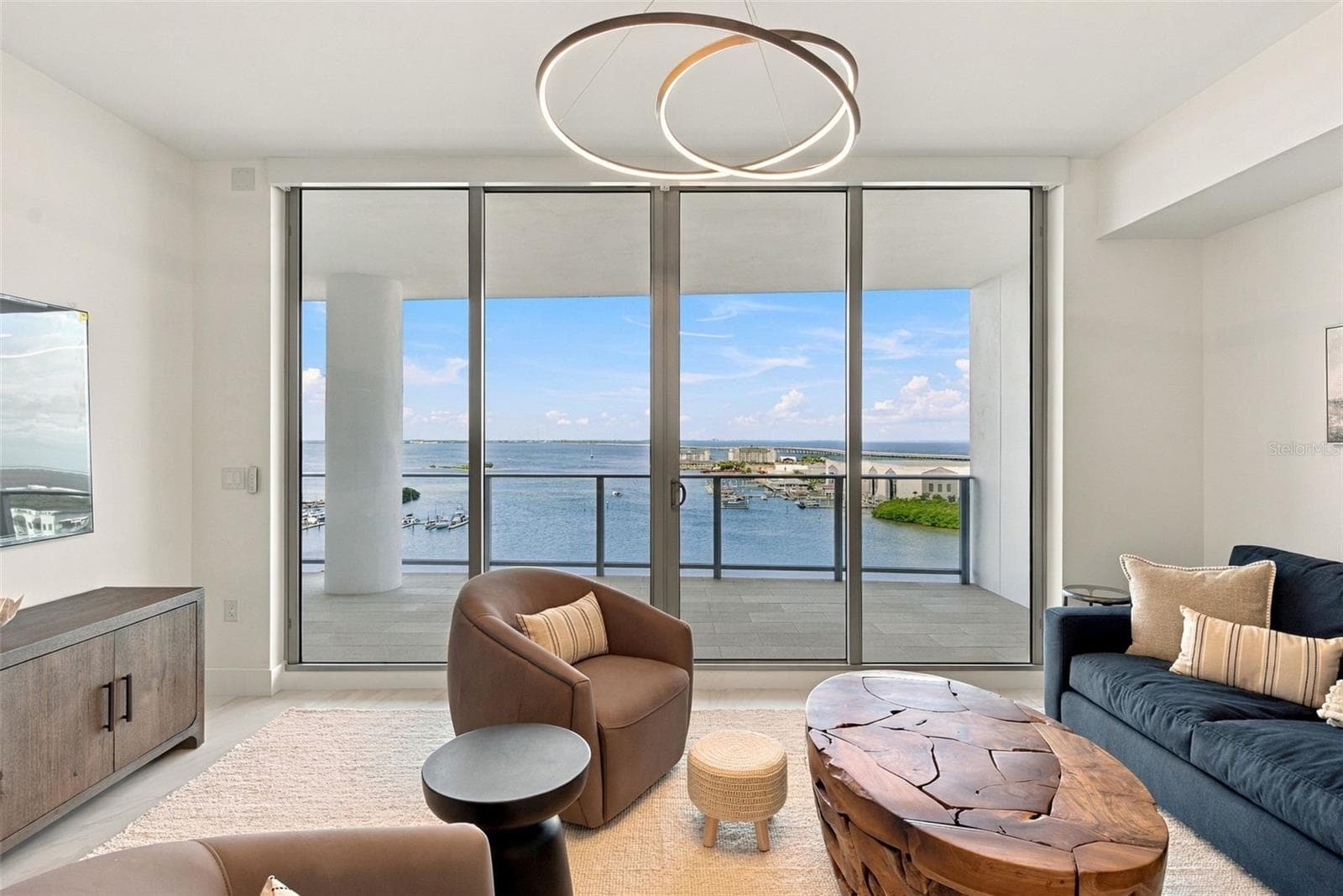 Condominium at 5713 BOWEN DANIEL DR #1504, TAMPA, photo 13 of 92