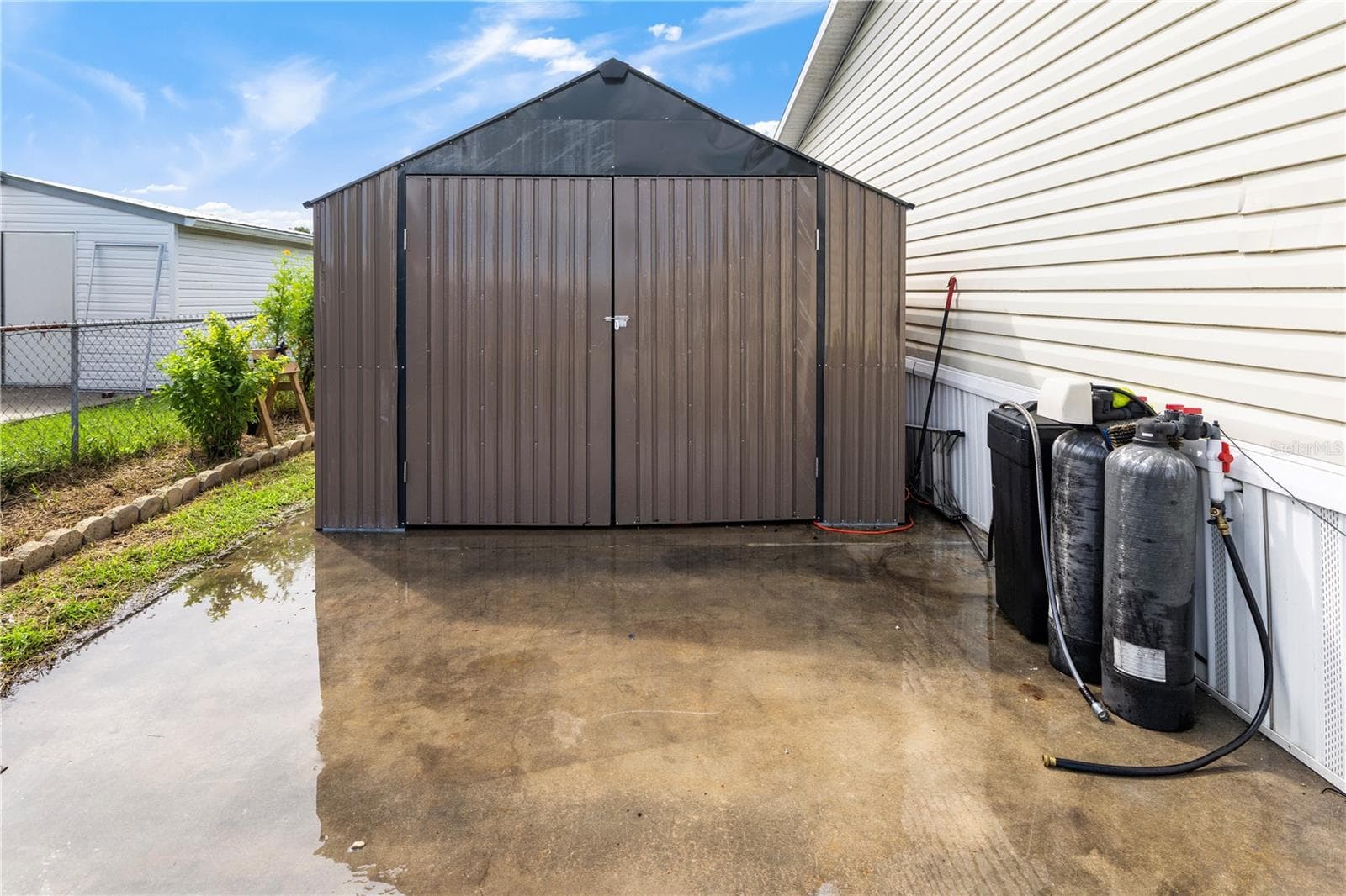 Manufactured Home at 1836 SE 32ND ST, OKEECHOBEE, photo 5 of 47