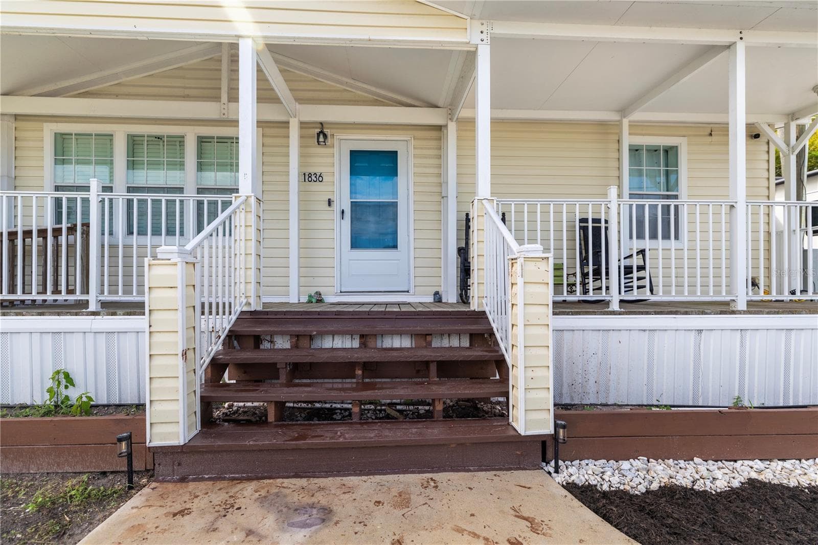Manufactured Home at 1836 SE 32ND ST, OKEECHOBEE, photo 7 of 47