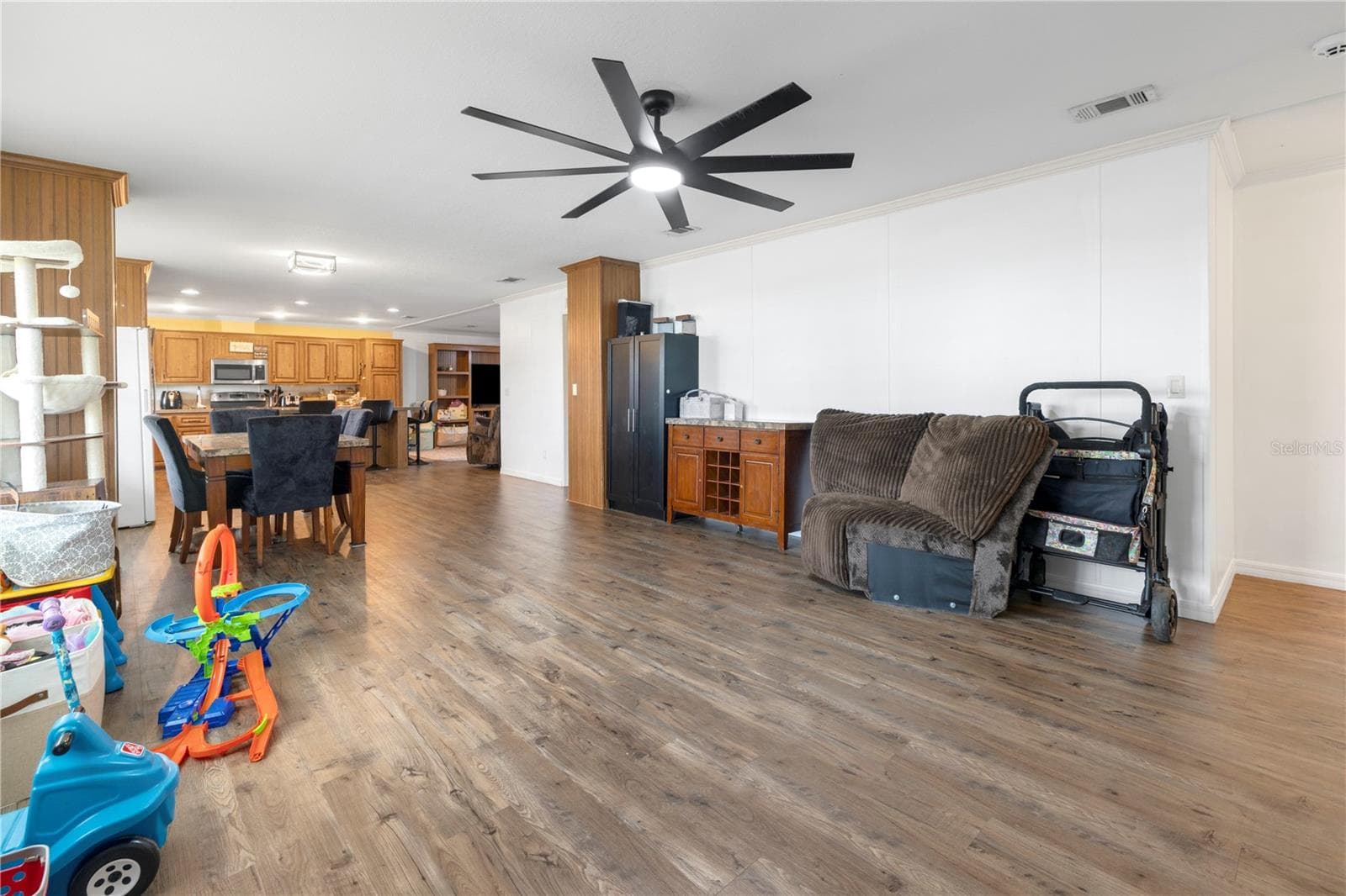 Manufactured Home at 1836 SE 32ND ST, OKEECHOBEE, photo 10 of 47