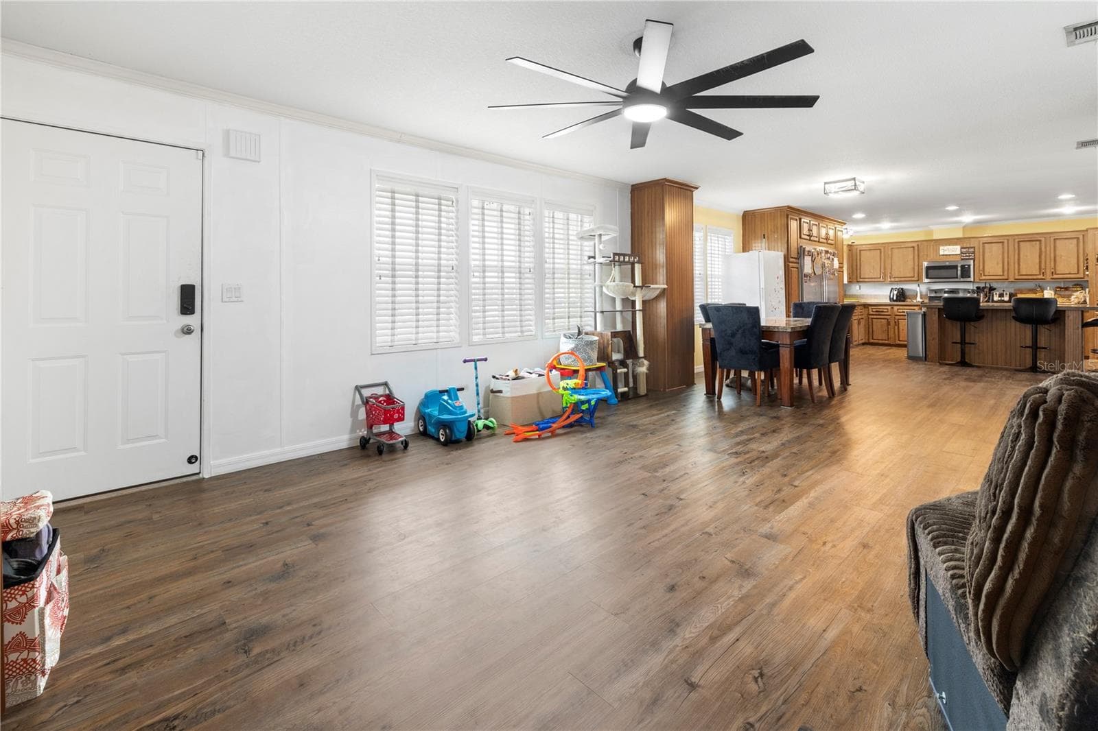 Manufactured Home at 1836 SE 32ND ST, OKEECHOBEE, photo 12 of 47
