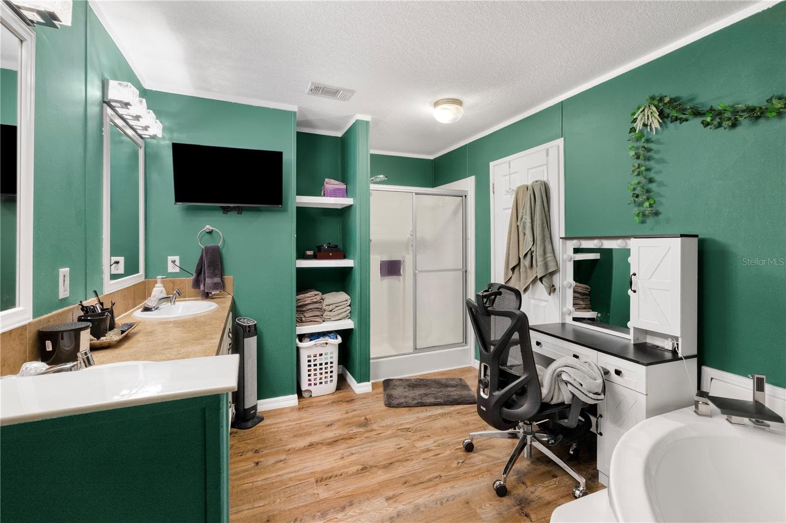 Manufactured Home at 1836 SE 32ND ST, OKEECHOBEE, photo 26 of 47