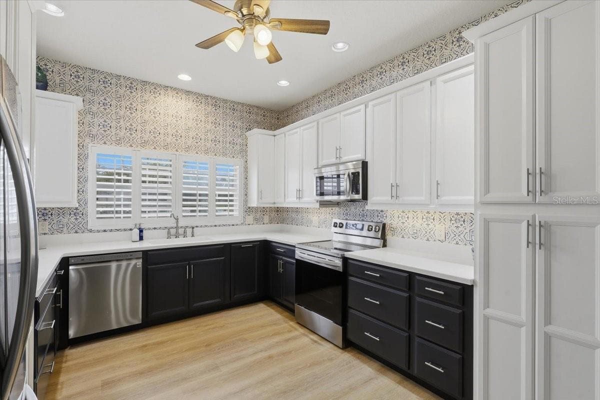 Soft closing doors & draws - 2 MARINA POINT PL, PALM COAST