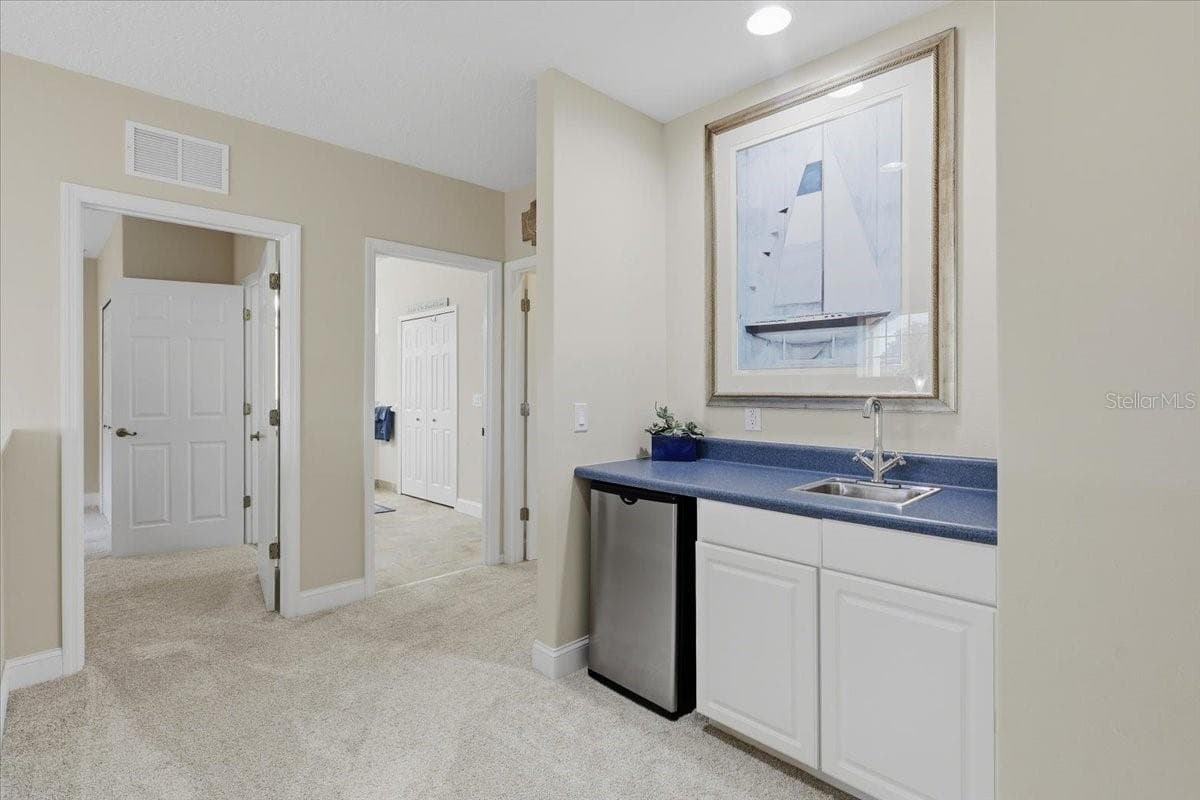 Upstairs wet bar potential space for 3rd bathroom - 2 MARINA POINT PL, PALM COAST