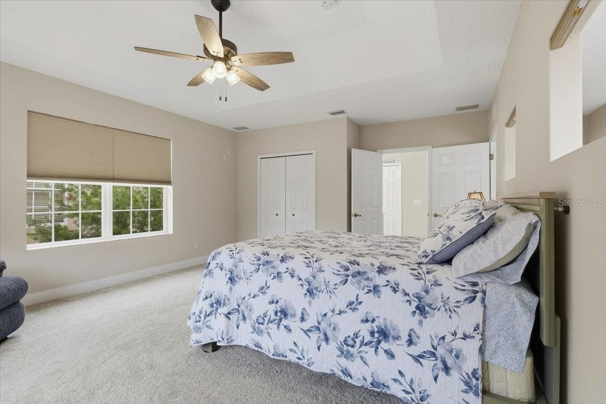 Spacious and airy - 2 MARINA POINT PL, PALM COAST