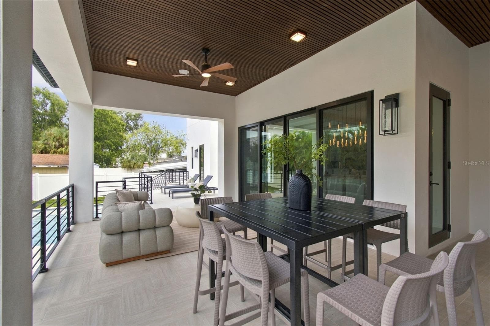 Single Family Residence at 3615 S LIGHTNER DR, TAMPA, photo 8 of 91