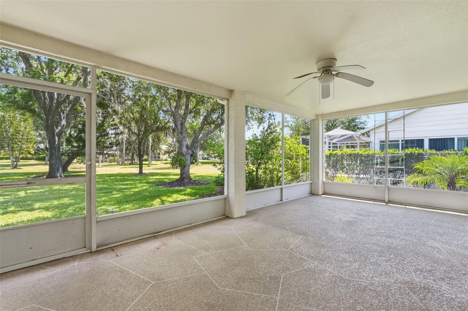 Lanai - 1444 CANBERLEY CT, NEW PORT RICHEY