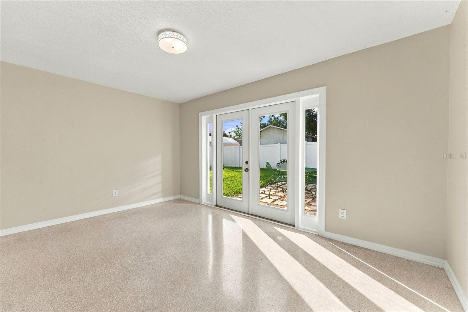 Single Family Residence at 2116 W MINNEHAHA ST, TAMPA, photo 17 of 46