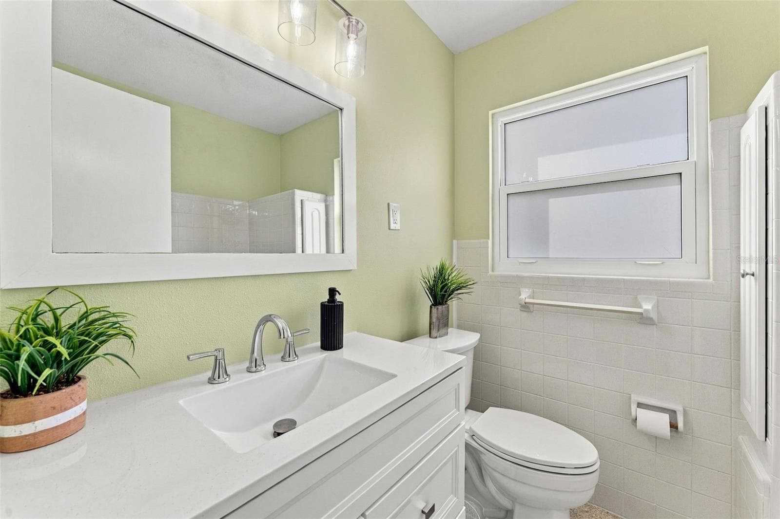 Single Family Residence at 2116 W MINNEHAHA ST, TAMPA, photo 20 of 46