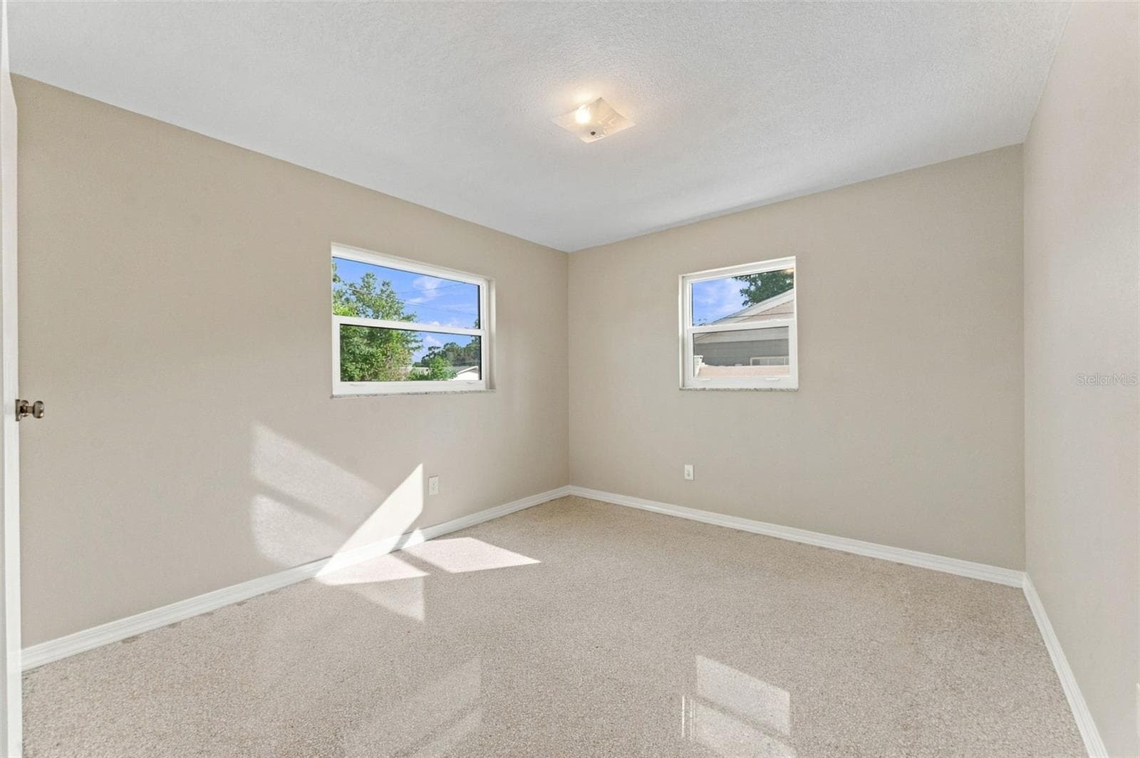 Single Family Residence at 2116 W MINNEHAHA ST, TAMPA, photo 31 of 46