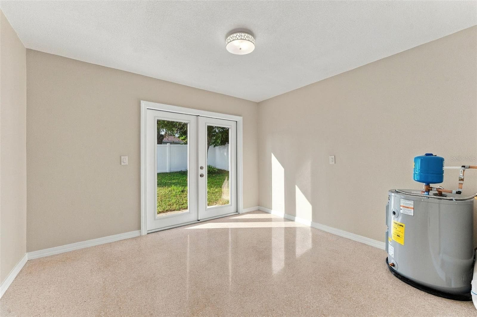 Single Family Residence at 2116 W MINNEHAHA ST, TAMPA, photo 33 of 46