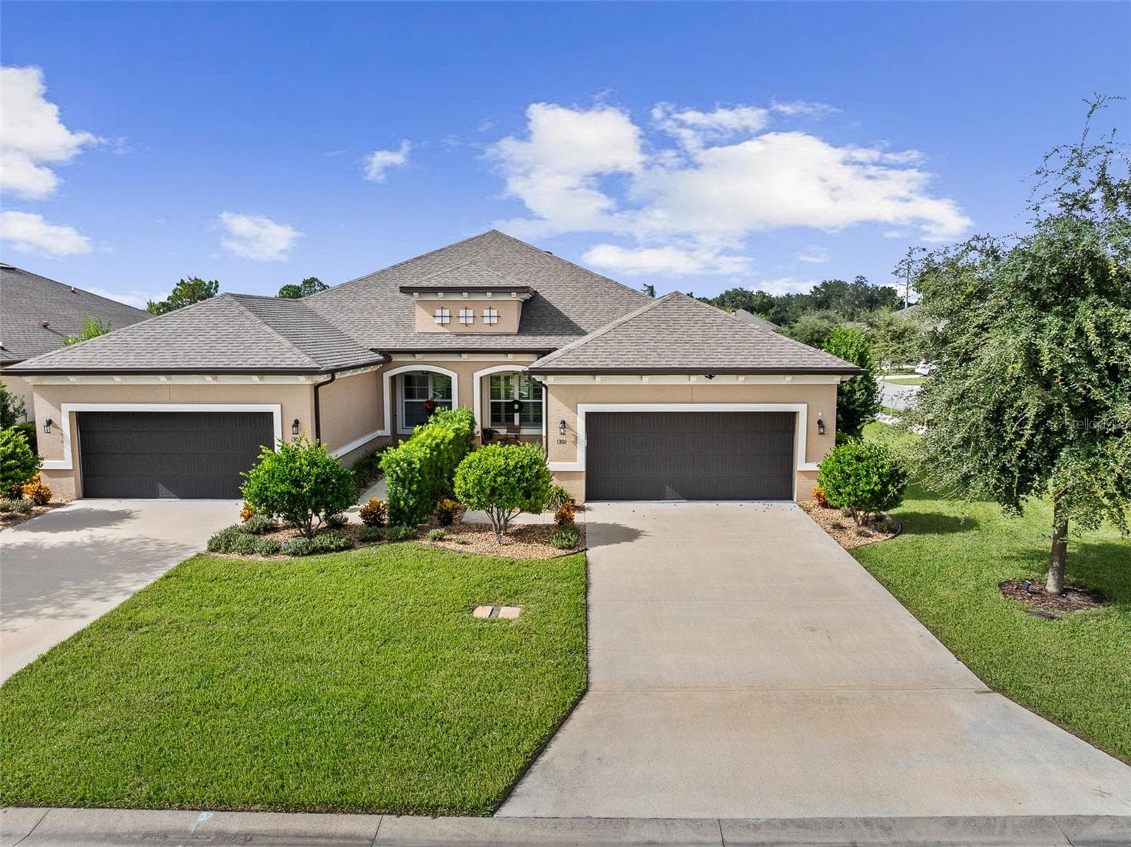 1301 BANGOR DR