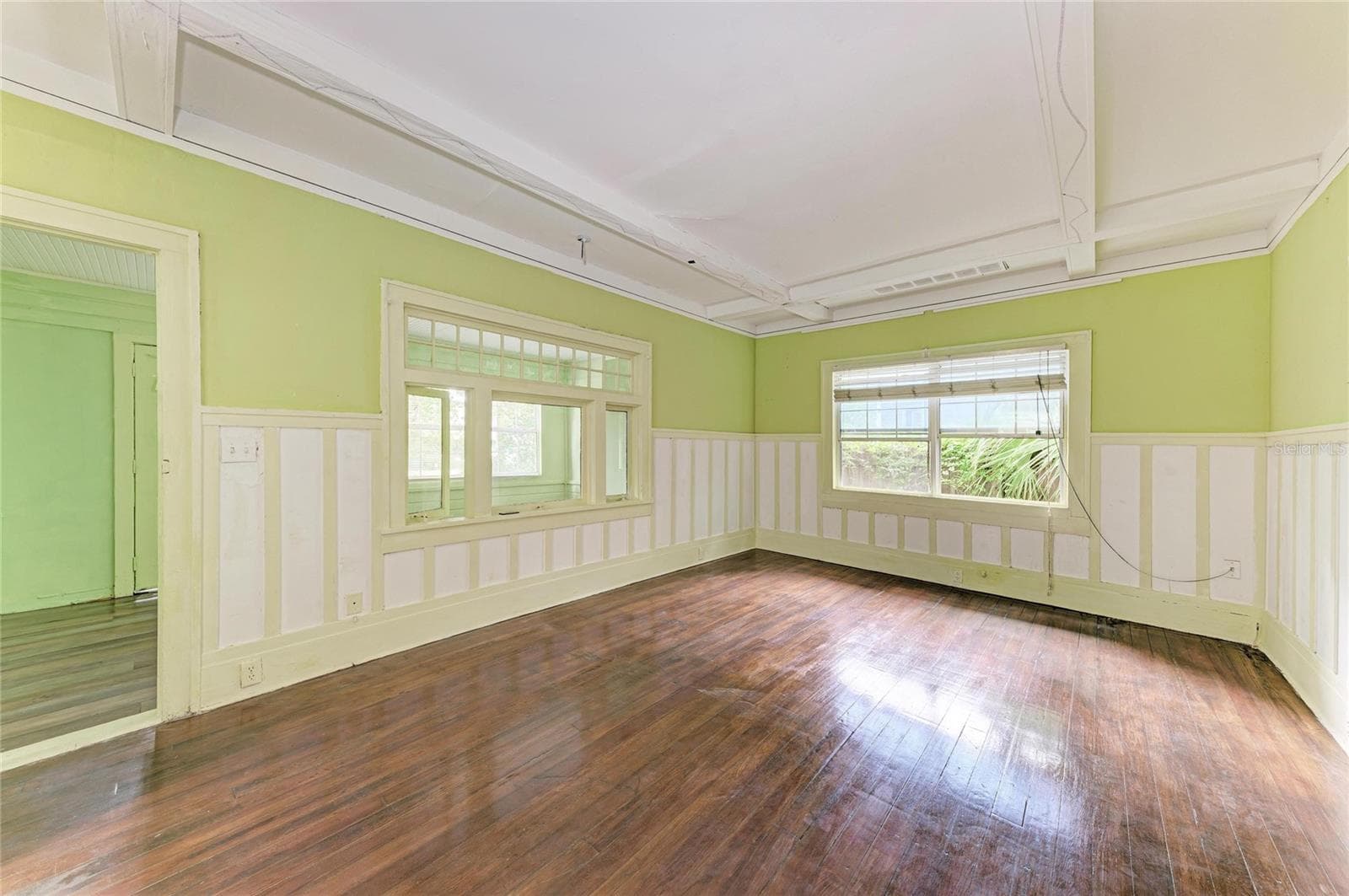 Single Family Residence at 1005 16TH AVE S, ST PETERSBURG, photo 17 of 54