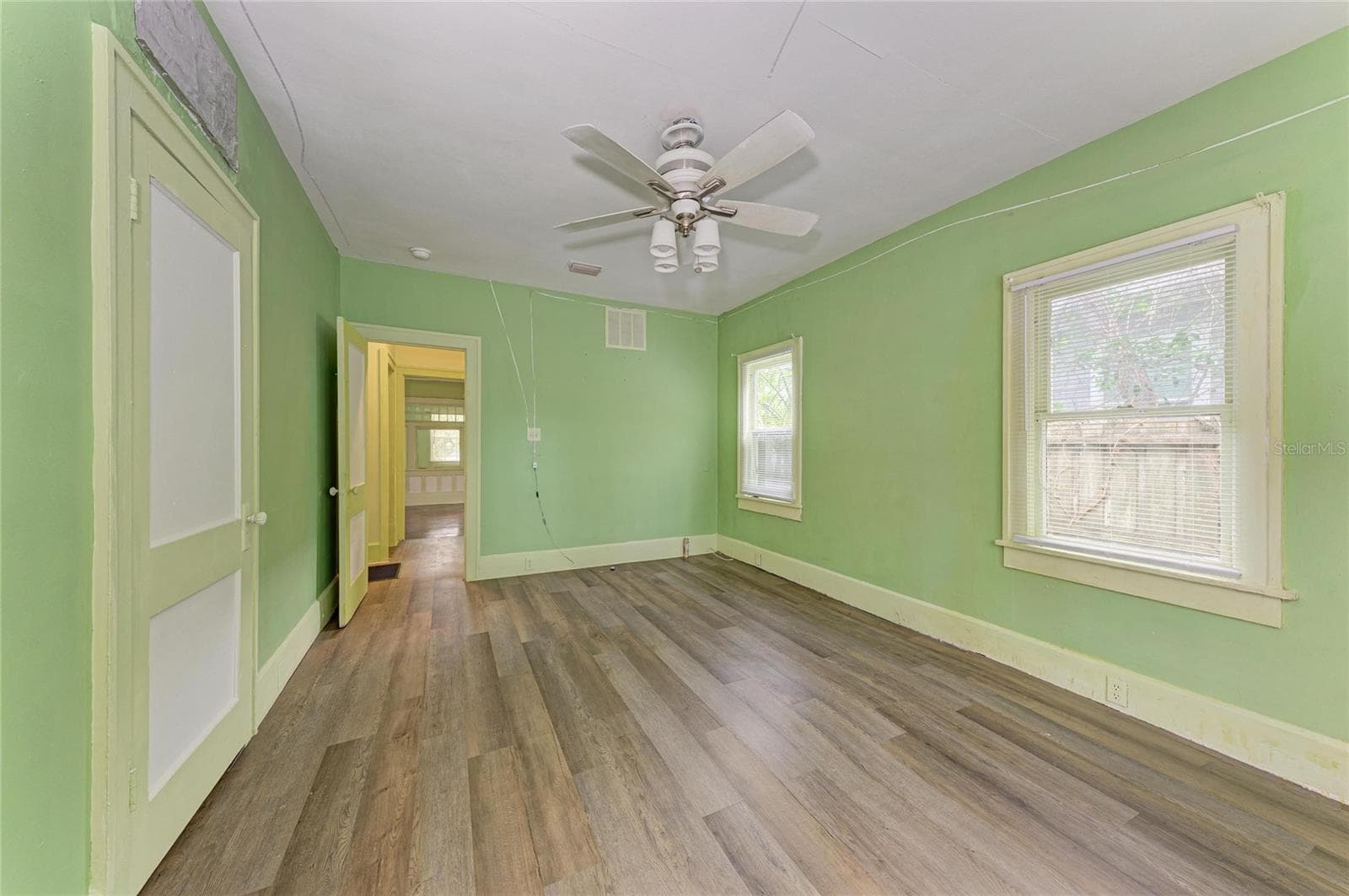Single Family Residence at 1005 16TH AVE S, ST PETERSBURG, photo 27 of 54