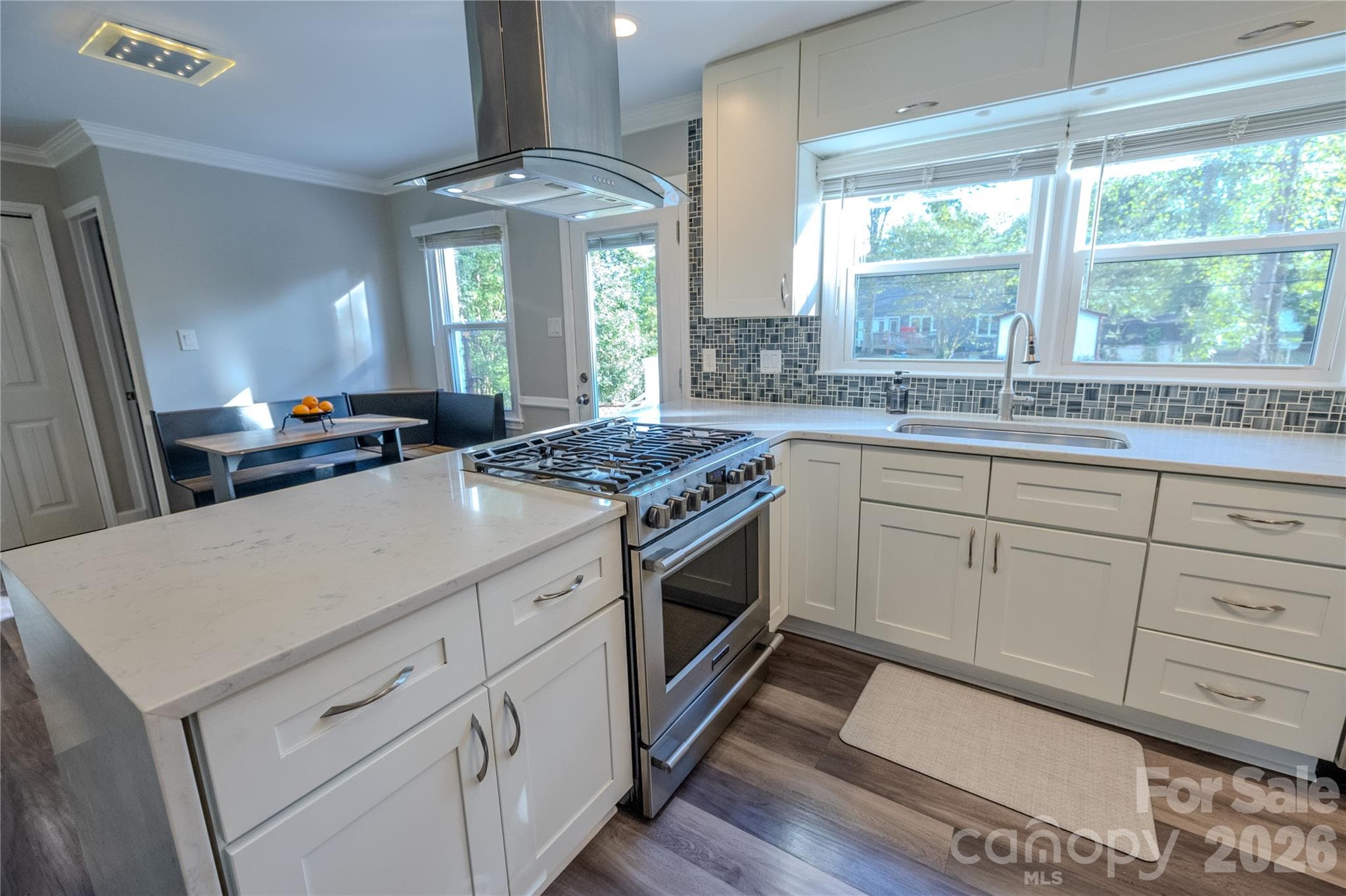 Single Family Residence at 7055 Crossridge Road, Charlotte, photo 6 of 42