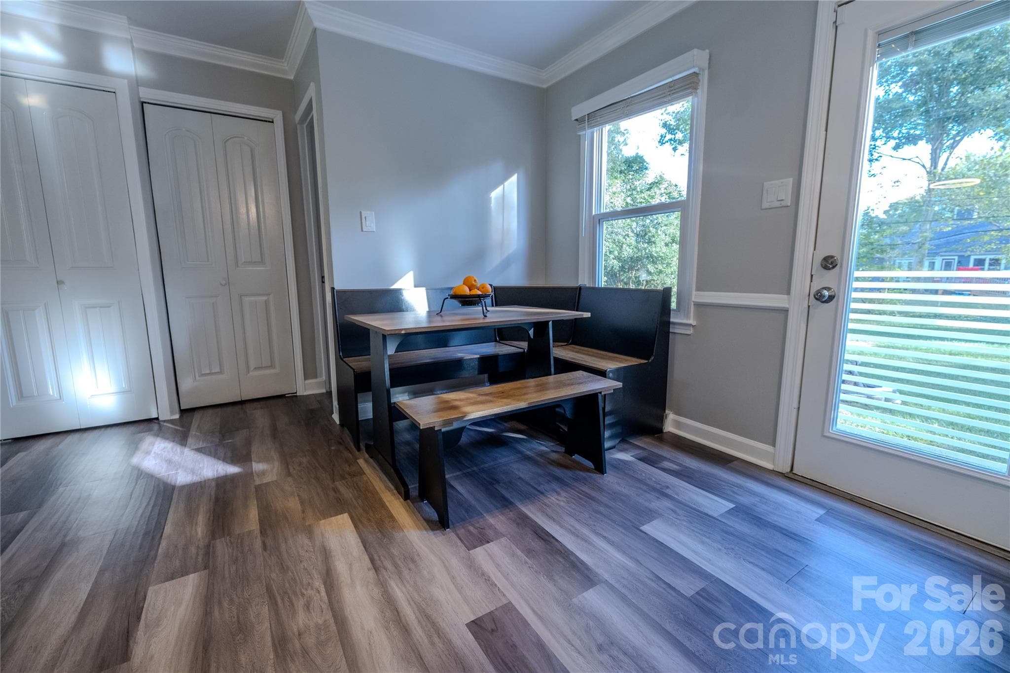 Single Family Residence at 7055 Crossridge Road, Charlotte, photo 7 of 42