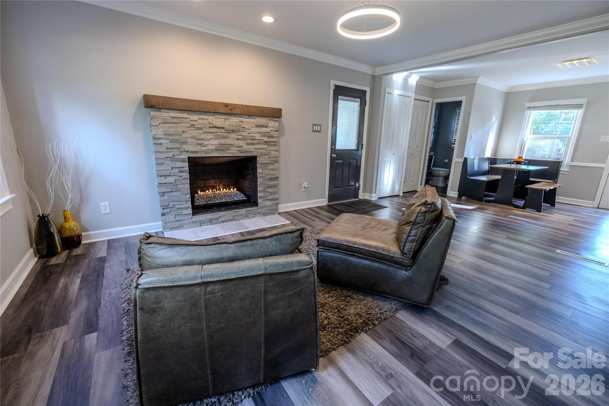 Single Family Residence at 7055 Crossridge Road, Charlotte, photo 11 of 42