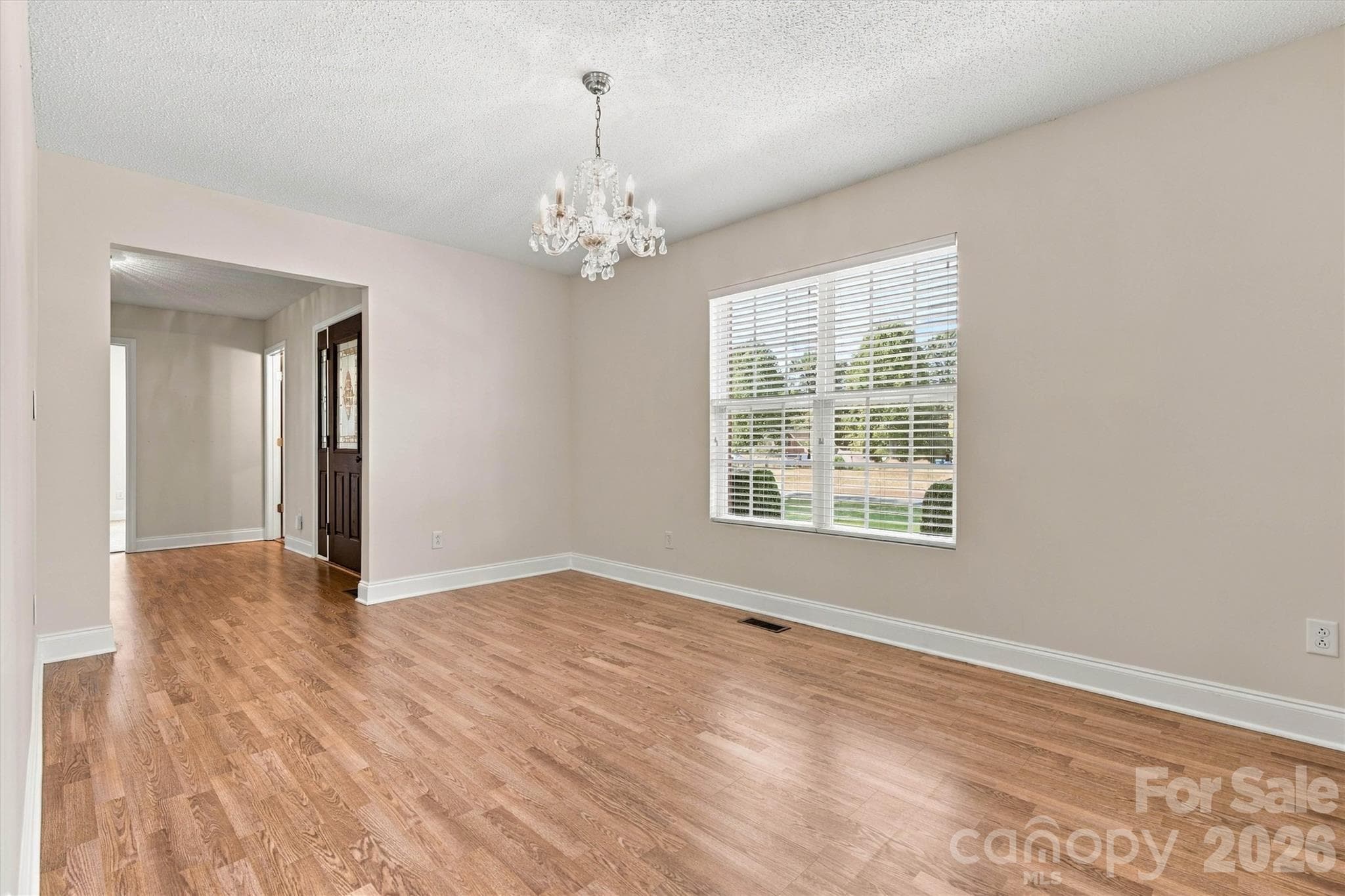 Actual Dining/Foyer Entry View - 3656 Woodgreen Drive, Lincolnton