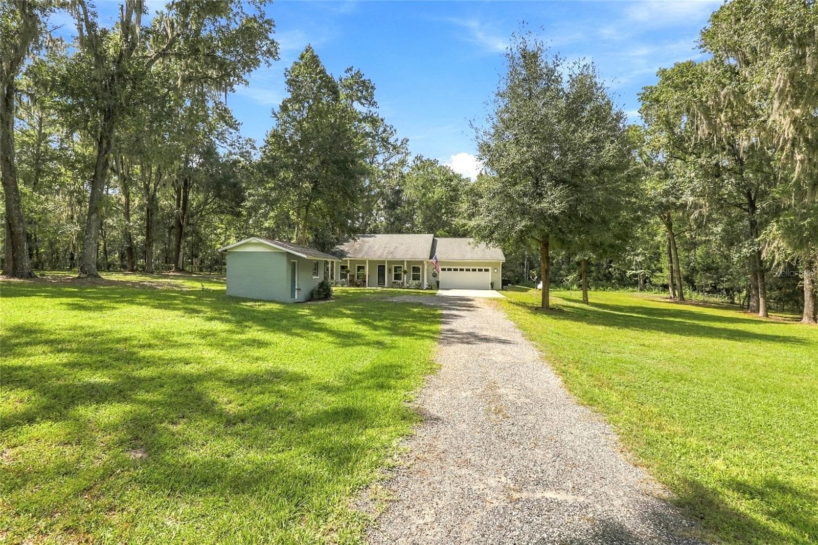 Long Driveway - 20944 NW 100TH AVENUE RD, MICANOPY
