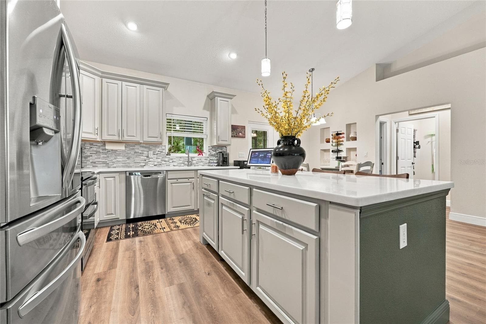 Kitchen Island - 20944 NW 100TH AVENUE RD, MICANOPY