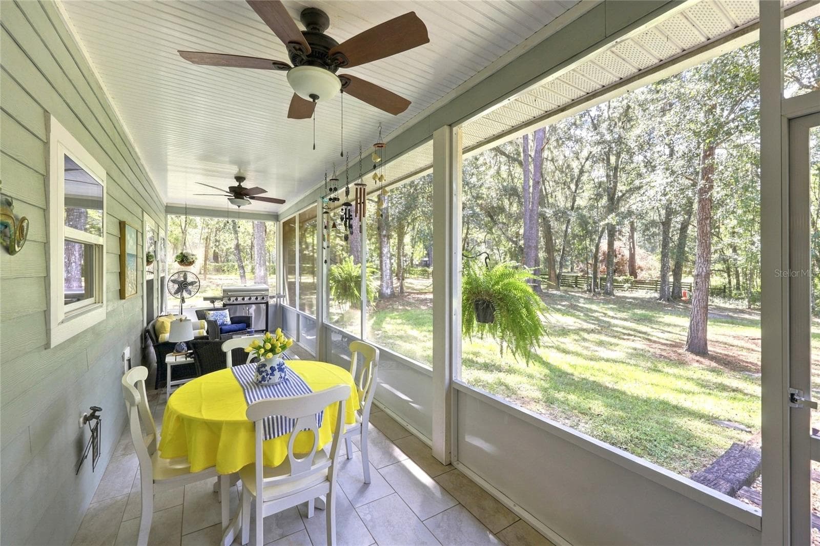 Back Porch - 20944 NW 100TH AVENUE RD, MICANOPY
