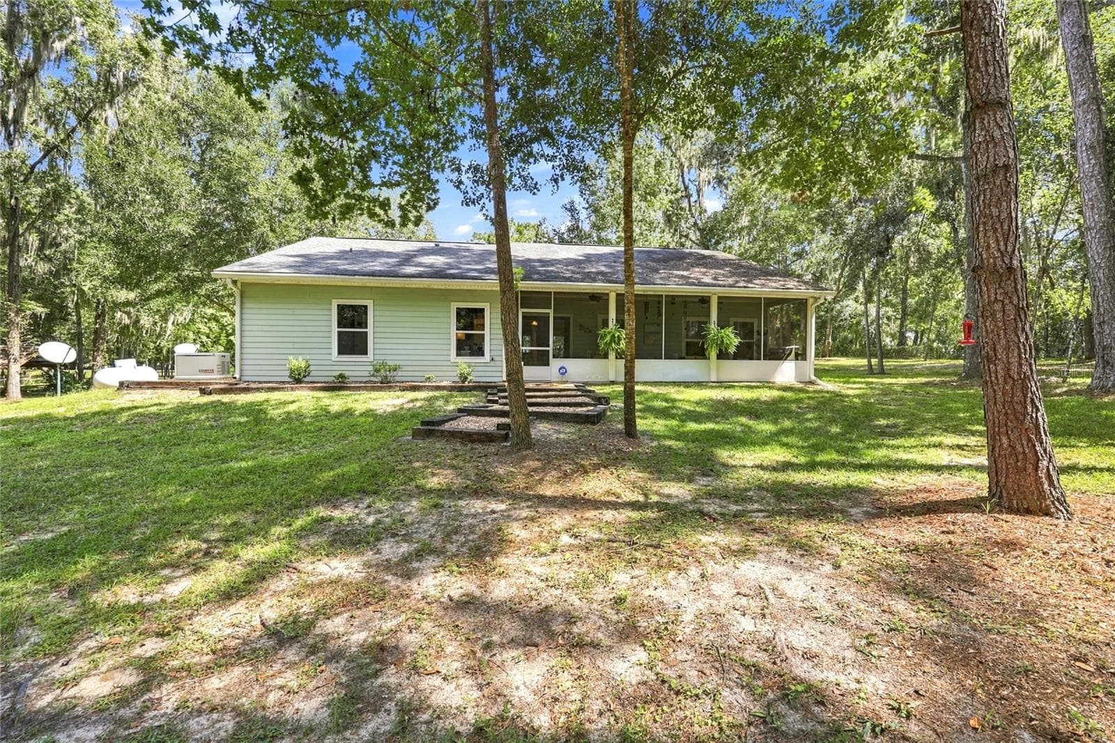 Back of Home - 20944 NW 100TH AVENUE RD, MICANOPY