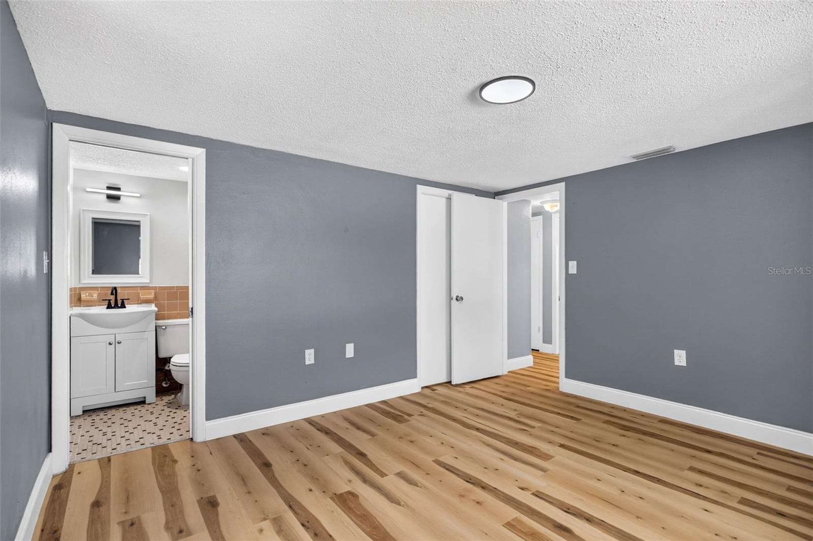 Main Bedroom with Private Bathroom - 9516 GRAY FOX LN, PORT RICHEY