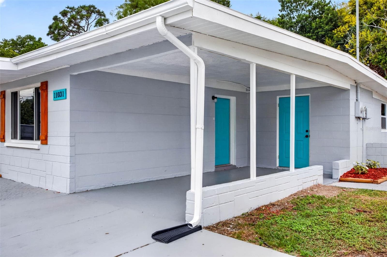 Single Family Residence at 11031 HASSLE AVE, PORT RICHEY, photo 4 of 42