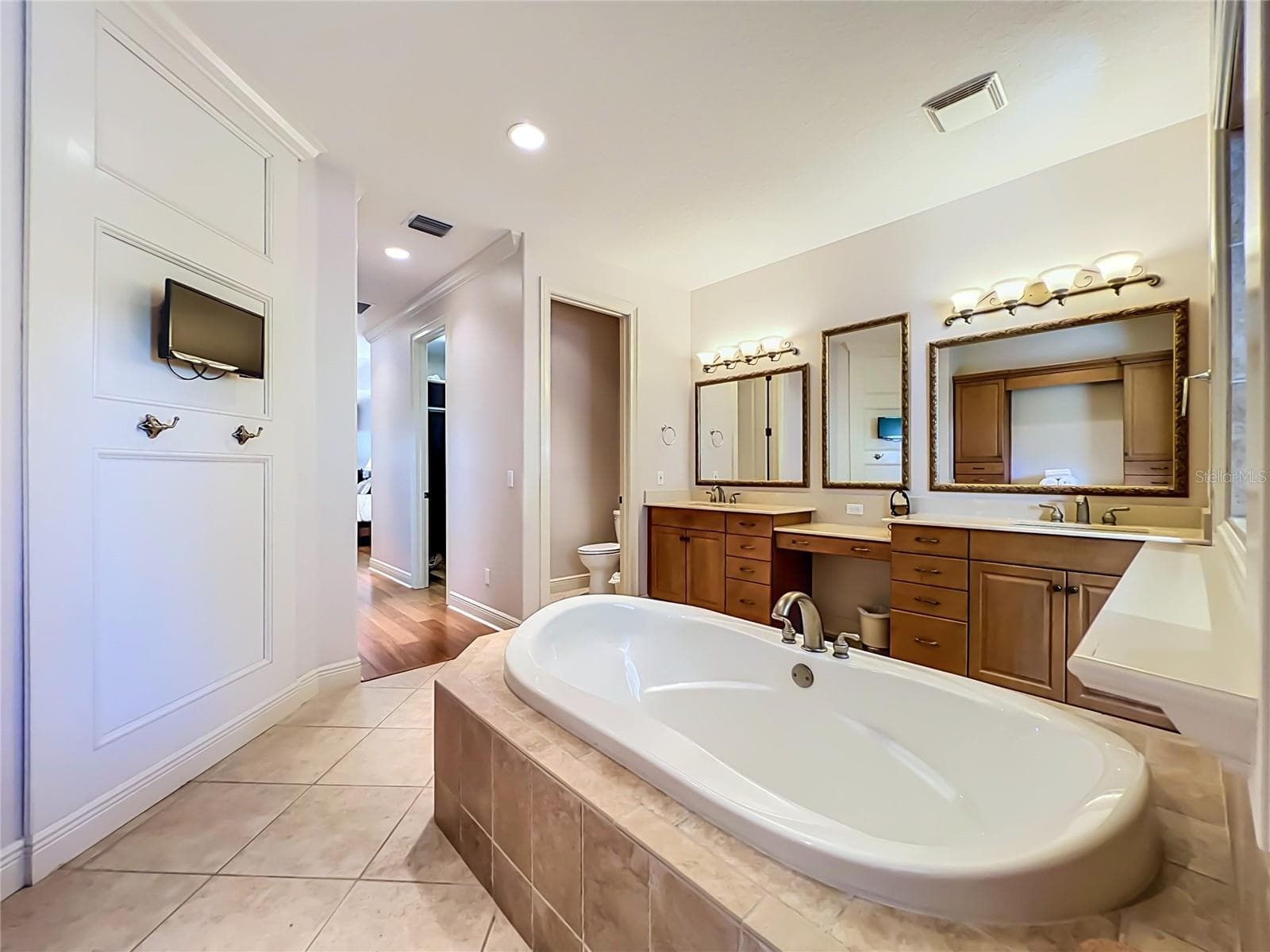 Single Family Residence at 1012 RIDGEPOINT CV, LONGWOOD, photo 51 of 95