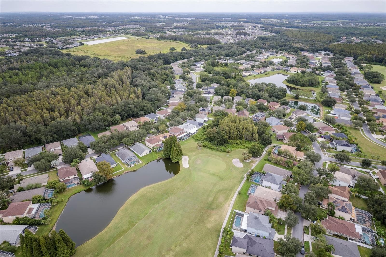 Single Family Residence at 18182 SANDY POINTE DR, TAMPA, photo 6 of 57