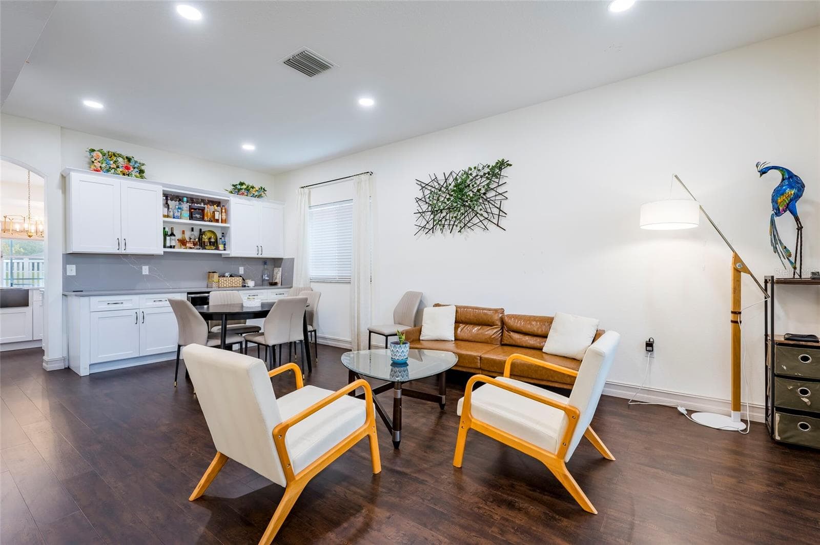 Single Family Residence at 18182 SANDY POINTE DR, TAMPA, photo 12 of 57