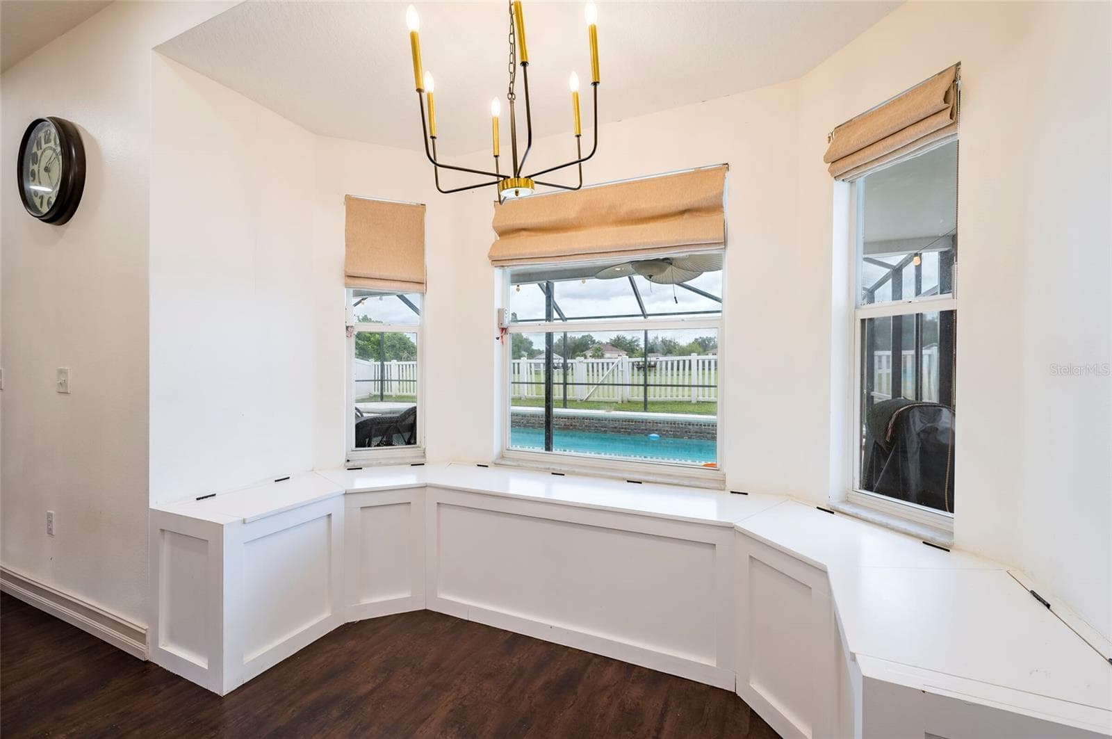 Single Family Residence at 18182 SANDY POINTE DR, TAMPA, photo 20 of 57