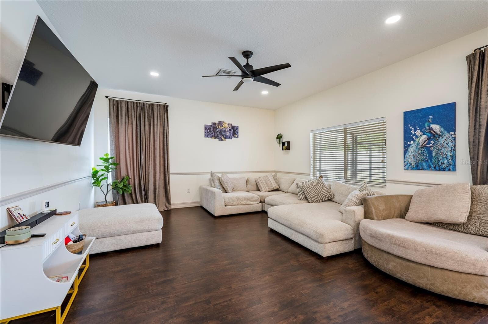 Single Family Residence at 18182 SANDY POINTE DR, TAMPA, photo 24 of 57