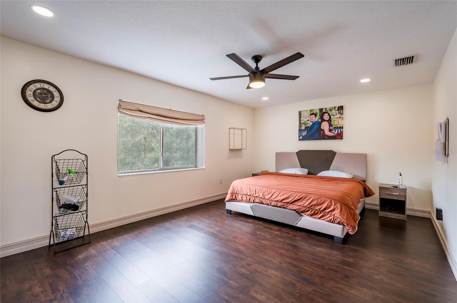 Single Family Residence at 18182 SANDY POINTE DR, TAMPA, photo 34 of 57